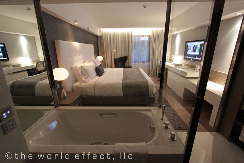 Hong Kong - Mira Guestroom